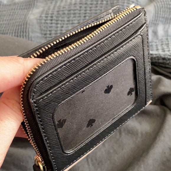 Kate Spade wallet - Picture 3 of 4